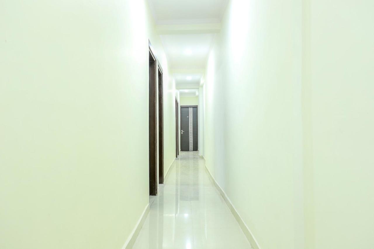 Oyo 77819 Shahdara Inn New Delhi Buitenkant foto